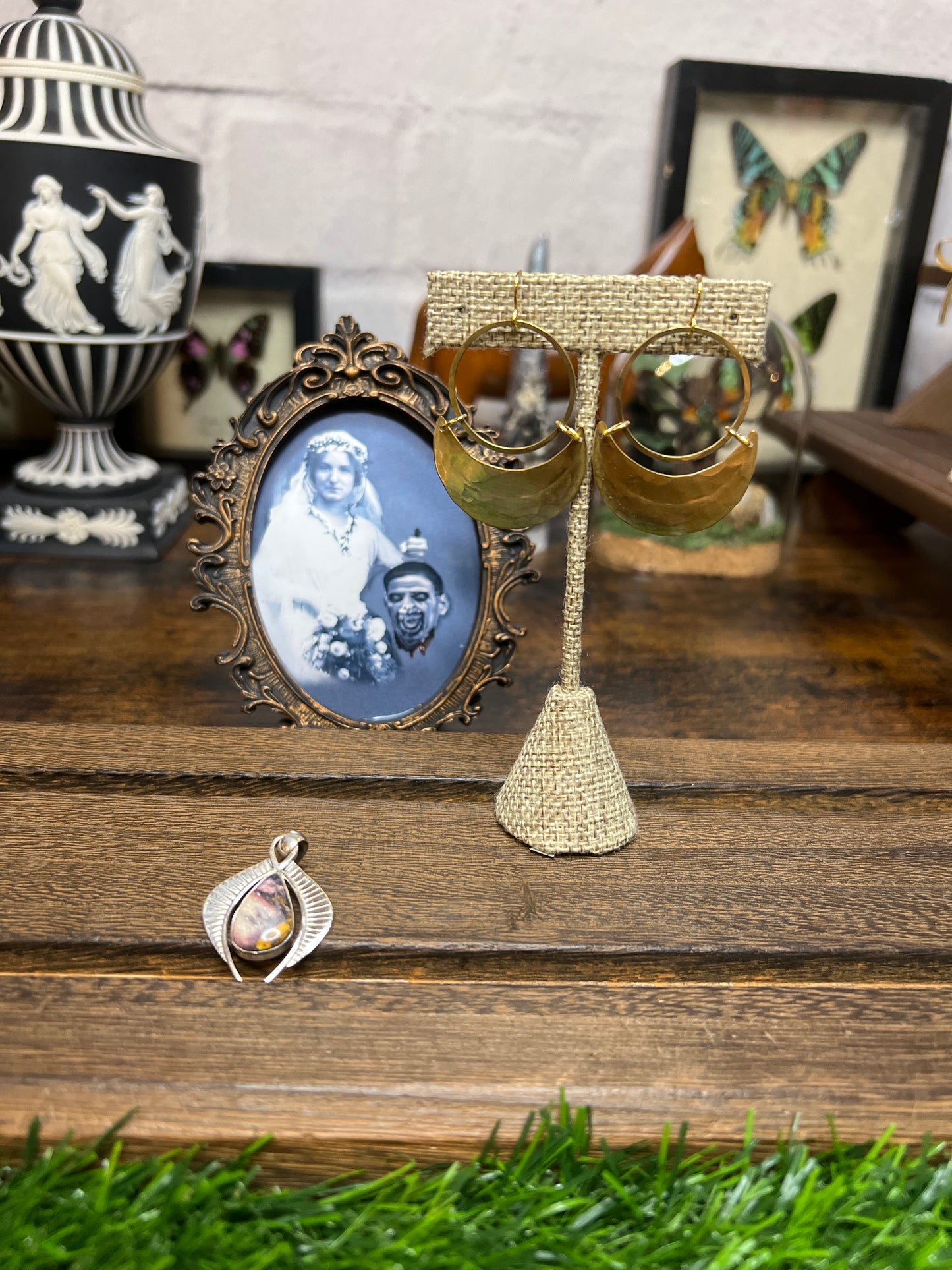 Gina W yes to the CA dangles!