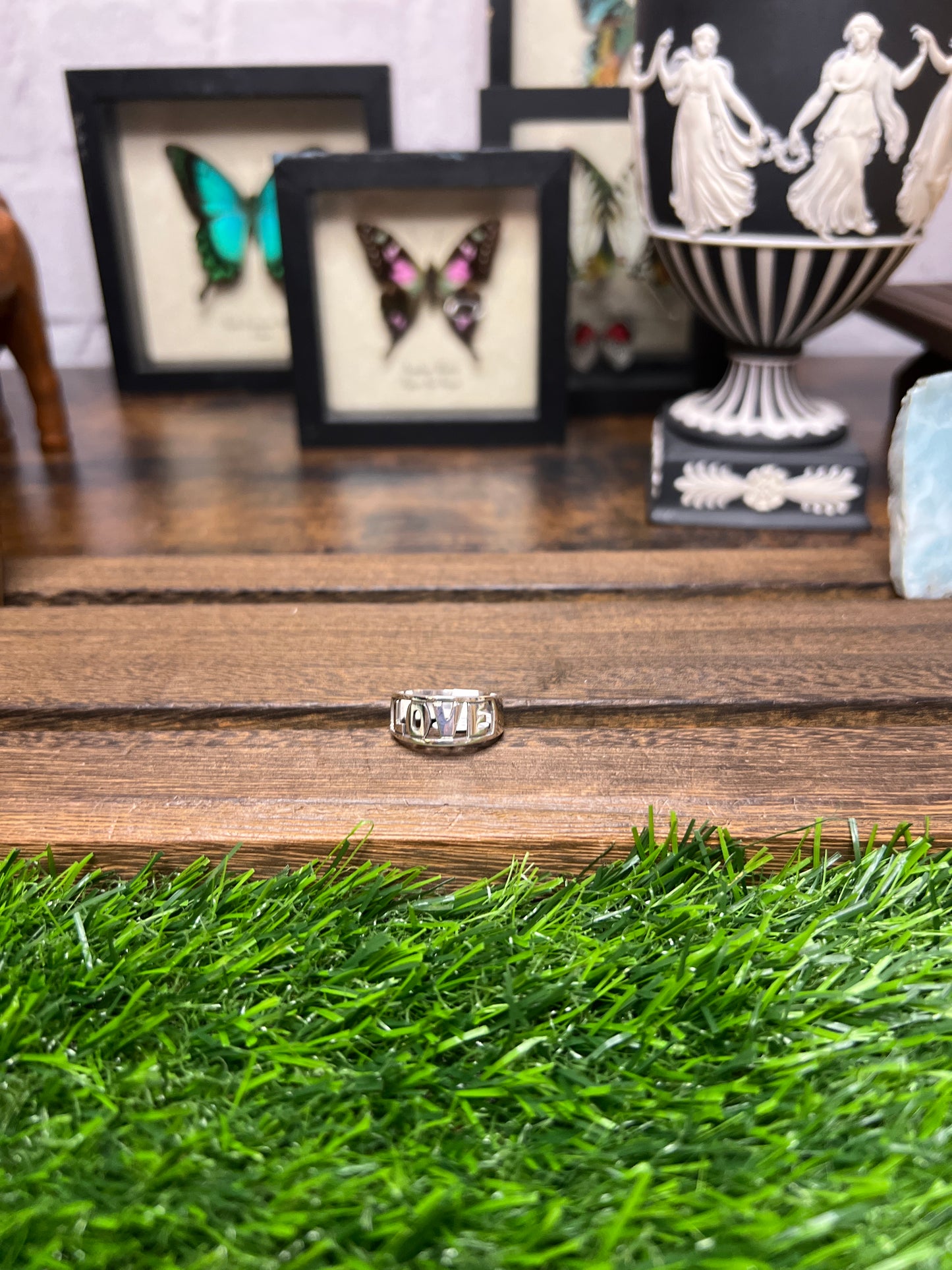 Jennie added poison ring!