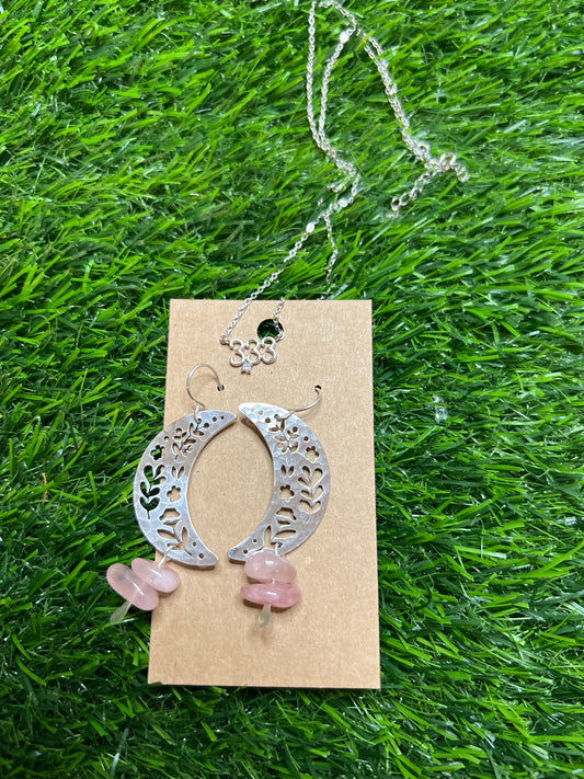 Cat necklace and moon
