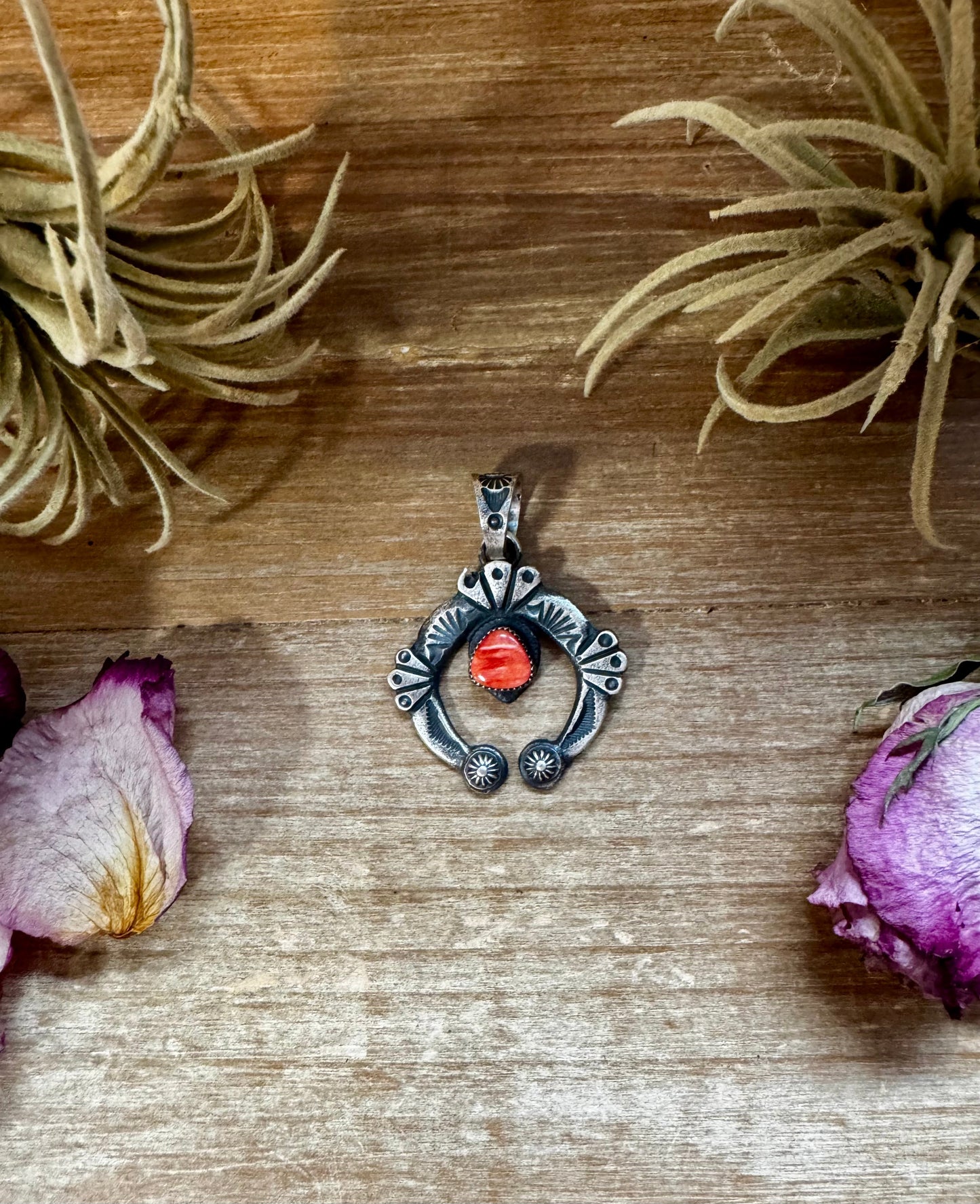 Naja Pendant with Red Spiny Oyster – Sterling Silver – Native Made by KB